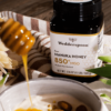 Wedderspoon manuka med 850+ MGO lifestyle 2